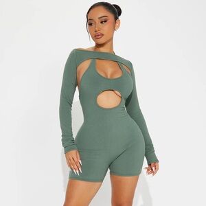 NWT Fashion Nova Snatched Romper Olive Green Small